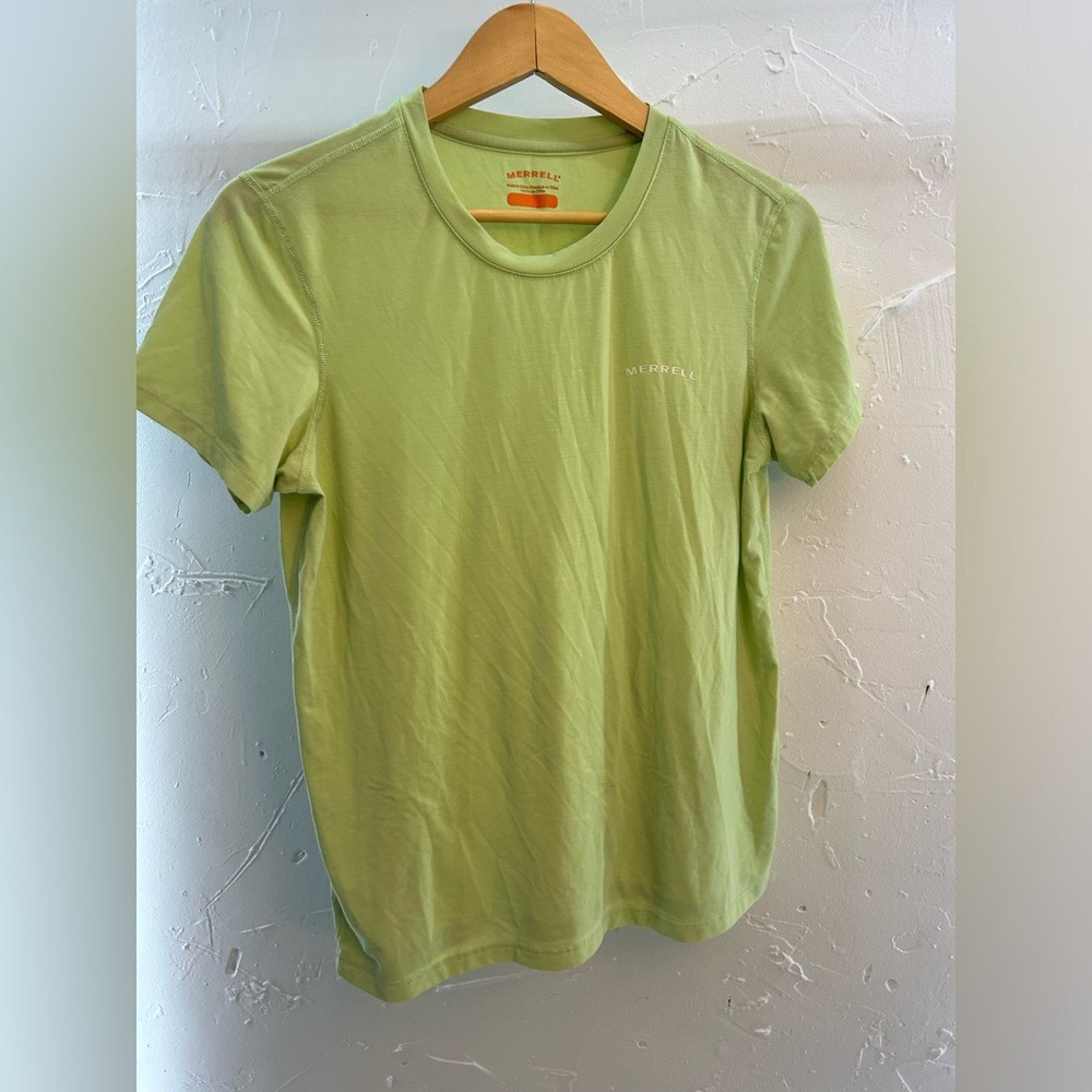 Marmot Women’s Green Wicking T-Shirt with Logo size XL